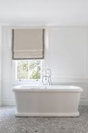 Edith Grove Viii by Onefinestay