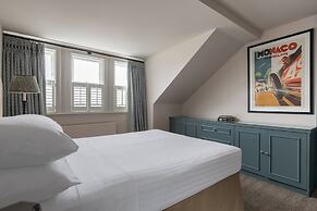 Granard Road by Onefinestay