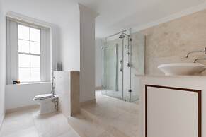 Fitzjames-avenue IV by Onefinestay