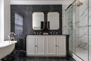 Fitzjames-avenue IV by Onefinestay