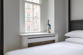 Fitzjames-avenue IV by Onefinestay
