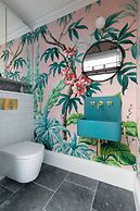 Crondace Road by Onefinestay