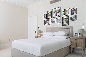 Crondace Road by Onefinestay