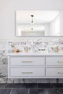 Crondace Road by Onefinestay