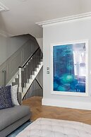 Crondace Road by Onefinestay