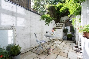 Ifield Road X by Onefinestay