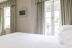 Ifield Road X by Onefinestay