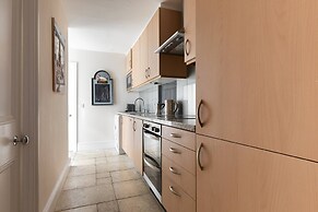 Ifield Road X by Onefinestay