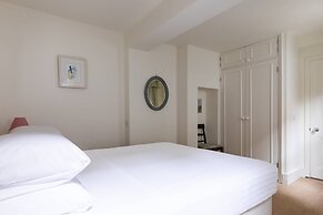 Ifield Road X by Onefinestay