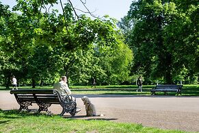 Kildare Gardens by Onefinestay