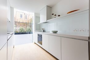 Kildare Gardens by Onefinestay