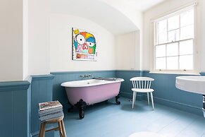 Keystone Crescent by Onefinestay