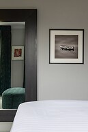 New Kent Road by Onefinestay