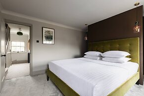 New Kent Road by Onefinestay