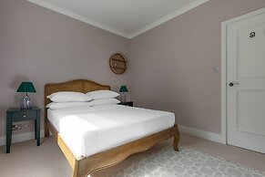 Maida Avenue II by Onefinestay