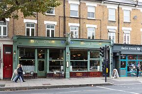 Masbro Road II by Onefinestay