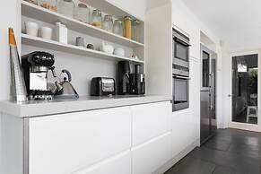 Masbro Road II by Onefinestay