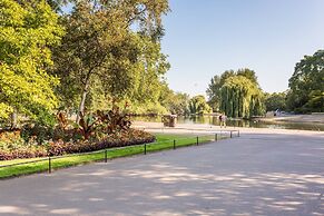 Linhope Street by Onefinestay