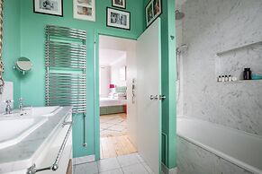 Lyme Terrace by Onefinestay