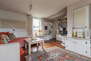 Odhams Walk by Onefinestay