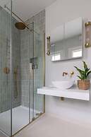 Magdalen Road by Onefinestay