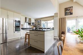 Poplar Grove II by Onefinestay