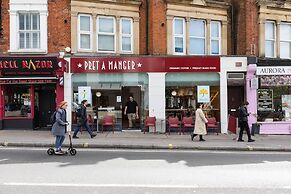 Priory Road III by Onefinestay