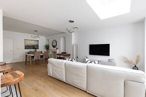 Priory Road III by Onefinestay