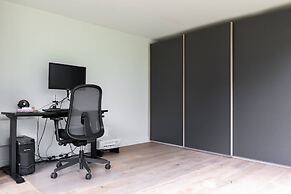 Priory Road III by Onefinestay