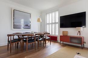 St Stephen's Gardens VII by Onefinestay