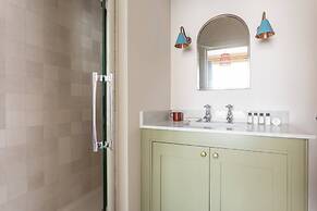 Vernon Street by Onefinestay