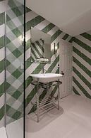 Upper Addison Gardens II by Onefinestay