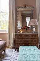 Upper Addison Gardens II by Onefinestay