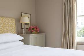 Upper Addison Gardens II by Onefinestay