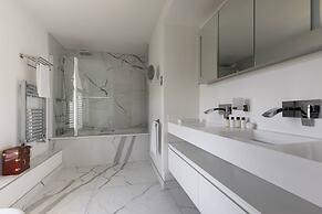 West Heath Road by Onefinestay