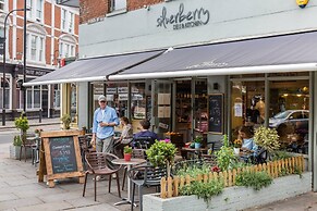 West Heath Road by Onefinestay