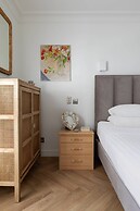 West Heath Road by Onefinestay