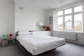 Hardinge Road by Onefinestay