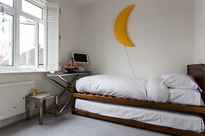 Hardinge Road by Onefinestay