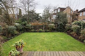 Hardinge Road by Onefinestay