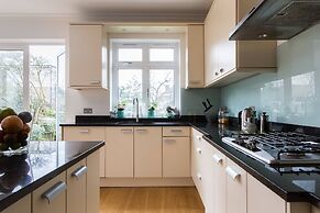 Hardinge Road by Onefinestay