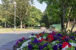 Tetcott Road by Onefinestay