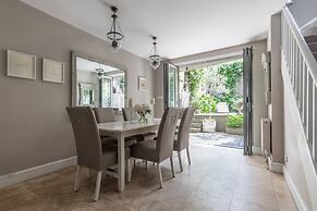 Tetcott Road by Onefinestay