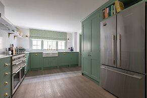 Chester Row IV by Onefinestay