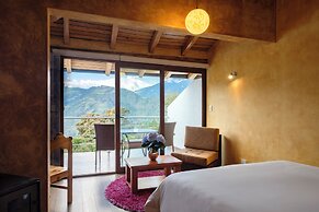 Luna Volcán, Adventure SPA - formerly Luna Runtún