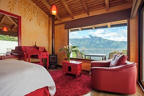 Luna Volcán, Adventure SPA - formerly Luna Runtún