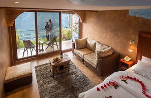 Luna Volcán, Adventure SPA - formerly Luna Runtún