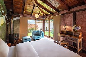 Luna Volcán, Adventure SPA - formerly Luna Runtún