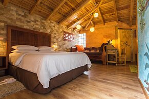 Luna Volcán, Adventure SPA - formerly Luna Runtún