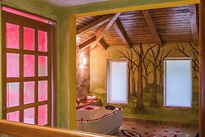 Luna Volcán, Adventure SPA - formerly Luna Runtún
